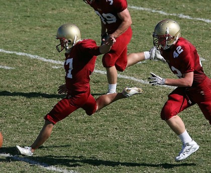 乐鱼电竞-凯尔特人队提升防守，争取季后赛深度，凯尔特人防守怎么样